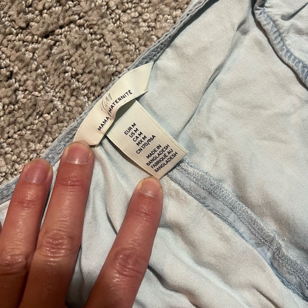 H&M maternity lot - 2 dresses - medium - Picture 6 of 6